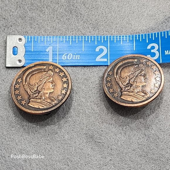Coin type clip on earrings - Picture 4 of 4